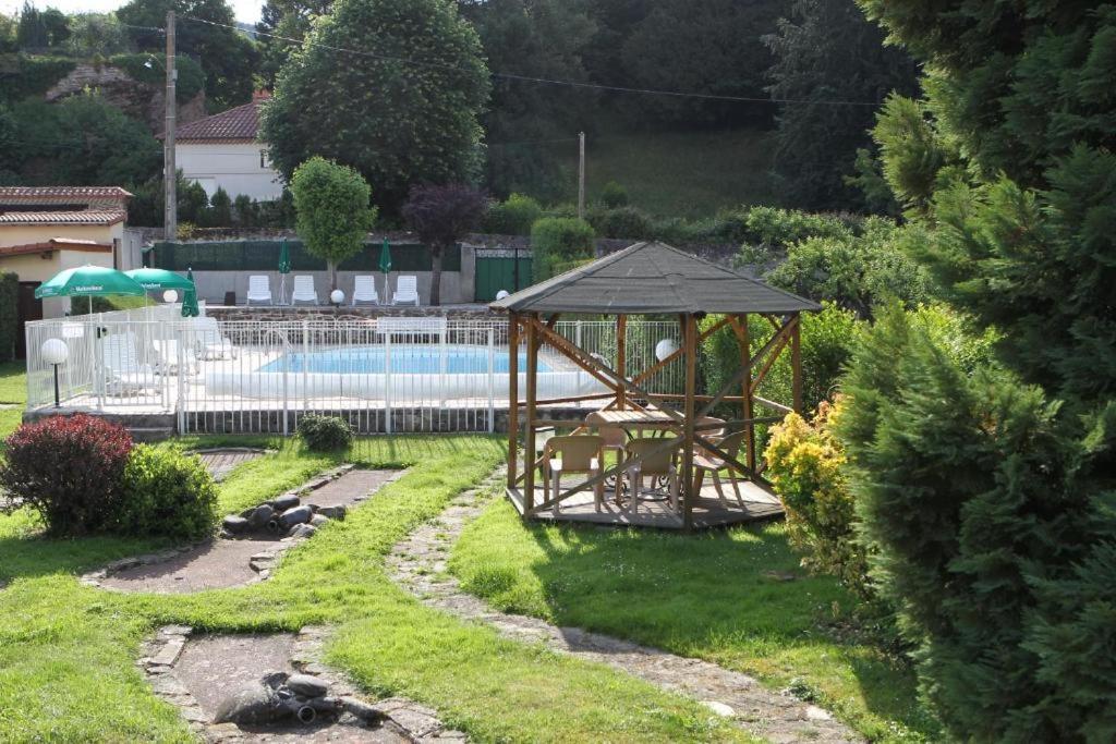 Les Portes Du Cantal Massiac Kültér fotó